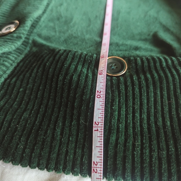 Beautiful Emerald Green Velour Cardigan by Jones New York - size Small - Picture 9 of 9